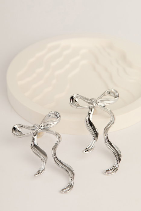Heliophilia Silver Pendientes de Metal Plateados Resistentes al Deslustre Heliophilia Silver Pendientes de Metal Plateados Resistentes al Deslustre